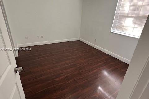 Copropriété à louer à Hialeah, Floride: 2 chambres, 102.19 m2 № 2019825 - photo 8