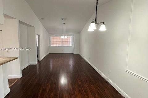 Copropriété à louer à Hialeah, Floride: 2 chambres, 102.19 m2 № 2019825 - photo 3