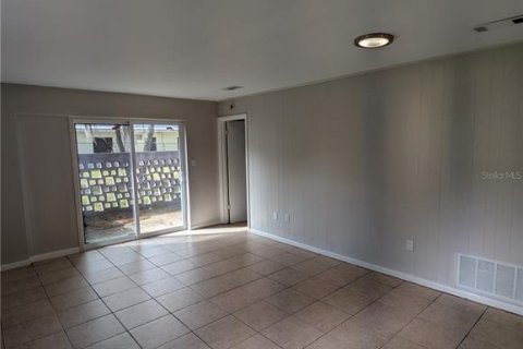 Appartement à louer à Gainesville, Floride: 2 chambres, 72.19 m2 № 2112127 - photo 6