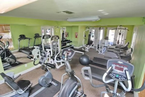 Condominio en venta en Tampa, Florida, 1 dormitorio № 2077309 - foto 29