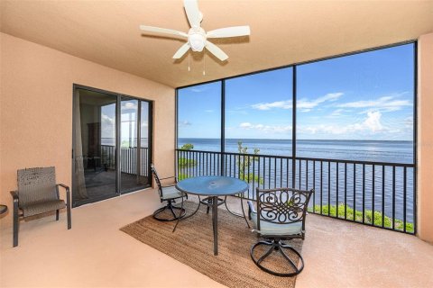 Copropriété à louer à Punta Gorda, Floride: 3 chambres, 218.13 m2 № 2324386 - photo 2