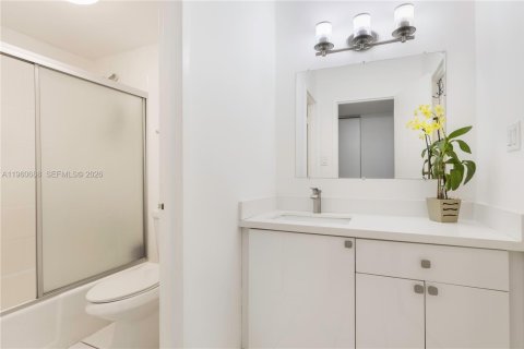 Купить кондоминиум в Майами-Бич, Флорида 49.24м2, № 2026849 - фото 10