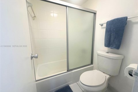 Купить кондоминиум в Майами-Бич, Флорида 49.24м2, № 2026849 - фото 11