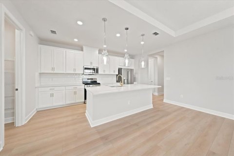House in Palmetto, Florida 2 bedrooms, 170.75 sq.m. № 2350412 - photo 15