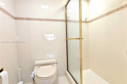 Copropriété à vendre à Hallandale Beach, Floride: 2 chambres, 106.37 m2 № 2036096 - photo 5