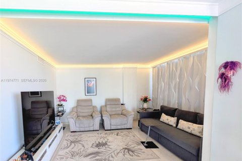 Copropriété à vendre à Hallandale Beach, Floride: 2 chambres, 106.37 m2 № 2036096 - photo 11