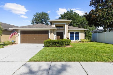 House in Valrico, Florida 3 bedrooms, 155.89 sq.m. № 1805774 - photo 1