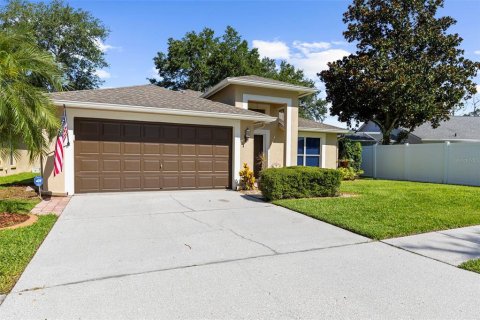 House in Valrico, Florida 3 bedrooms, 155.89 sq.m. № 1805774 - photo 3