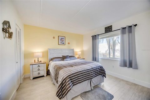 Condo in Venice, Florida, 2 bedrooms  № 1532216 - photo 19