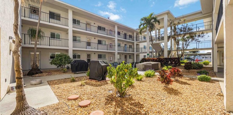 Condo in Venice, Florida, 2 bedrooms  № 1532216