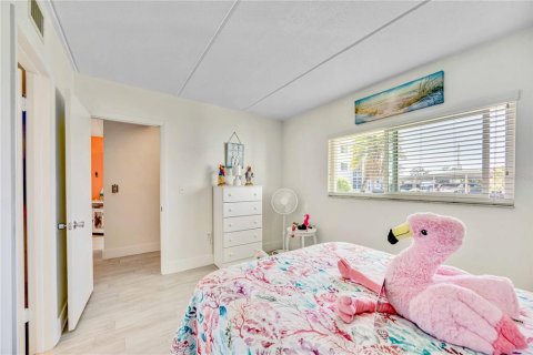 Condo in Venice, Florida, 2 bedrooms  № 1532216 - photo 13
