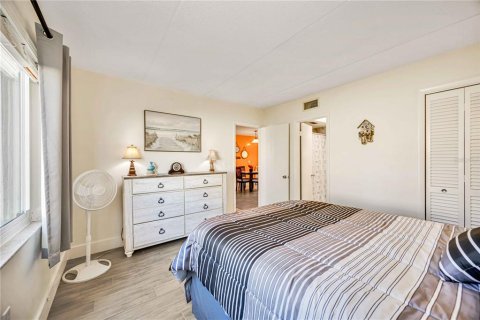 Condo in Venice, Florida, 2 bedrooms  № 1532216 - photo 21