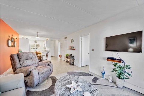Condo in Venice, Florida, 2 bedrooms  № 1532216 - photo 5