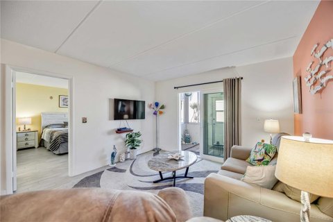 Condo in Venice, Florida, 2 bedrooms  № 1532216 - photo 3