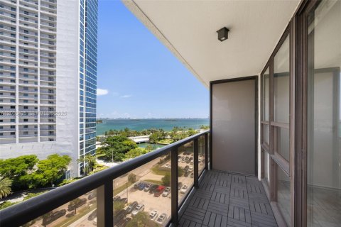 Copropriété à vendre à Miami, Floride: 1 chambre, 71.35 m2 № 2170994 - photo 4