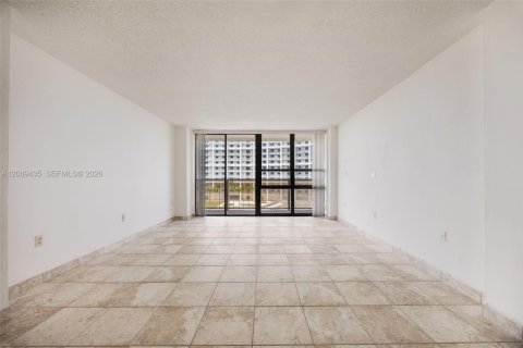 Copropriété à vendre à Miami, Floride: 1 chambre, 71.35 m2 № 2170994 - photo 10