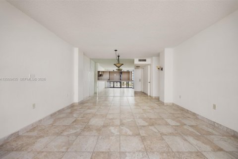 Copropriété à vendre à Miami, Floride: 1 chambre, 71.35 m2 № 2170994 - photo 7
