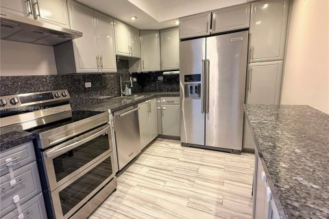 Copropriété à louer à Aventura, Floride: 2 chambres, 109.25 m2 № 2056754 - photo 5