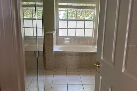 House in Tampa, Florida 4 bedrooms, 235.23 sq.m. № 1915990 - photo 11