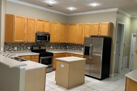 House in Tampa, Florida 4 bedrooms, 235.23 sq.m. № 1915990 - photo 5