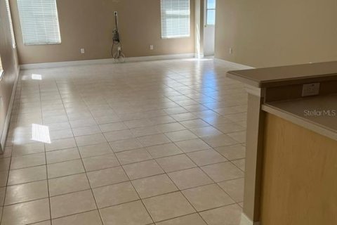 House in Tampa, Florida 4 bedrooms, 235.23 sq.m. № 1915990 - photo 7