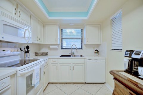Condominio en venta en Lakeland, Florida, 2 dormitorios, 149.11 m2 № 1626996 - foto 12