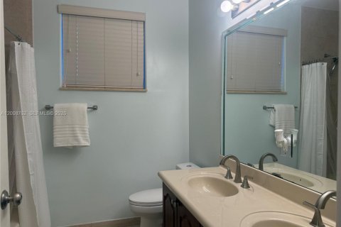 Villa ou maison à vendre à Cooper City, Floride: 4 chambres, 200.11 m2 № 2072466 - photo 12