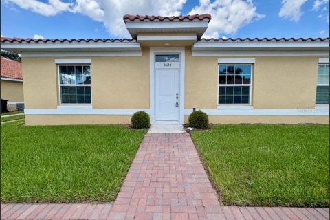 Casa en alquiler en Kissimmee, Florida, 2 dormitorios, 98.01 m2 № 1900845 - foto 1