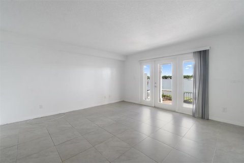 Touwnhouse à louer à Saint Petersburg, Floride: 2 chambres, 100.71 m2 № 2383943 - photo 6