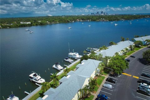 Touwnhouse à Saint Petersburg, Floride 2 chambres, 100.71 m2 № 2383943
