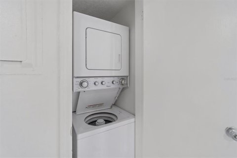 Touwnhouse à louer à Saint Petersburg, Floride: 2 chambres, 100.71 m2 № 2383943 - photo 13