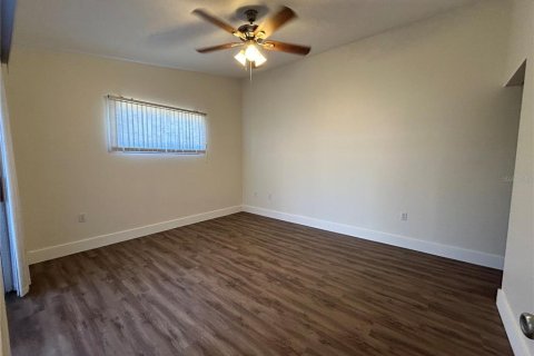 House in Punta Gorda, Florida 2 bedrooms, 99.41 sq.m. № 1733404 - photo 7