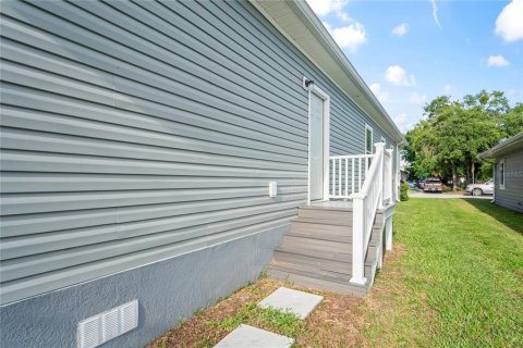 House in Saint Petersburg, Florida 4 bedrooms, 176.51 sq.m. № 1917670 - photo 24