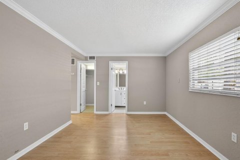 Снять в аренду кондоминиум в Орландо, Флорида 3 комнаты, 49.89м2, № 2111983 - фото 13