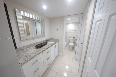 Купить кондоминиум в Дейви, Флорида 1 спальня, 80.82м2, № 1986269 - фото 9