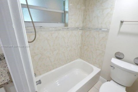 Купить кондоминиум в Дейви, Флорида 1 спальня, 80.82м2, № 1986269 - фото 11