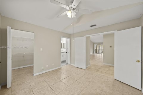 Copropriété à louer à Coral Springs, Floride: 2 chambres, 96.99 m2 № 2346324 - photo 7