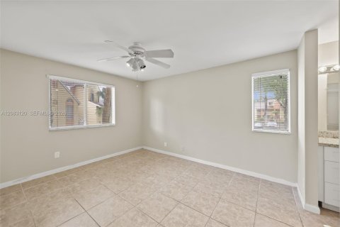 Copropriété à louer à Coral Springs, Floride: 2 chambres, 96.99 m2 № 2346324 - photo 16