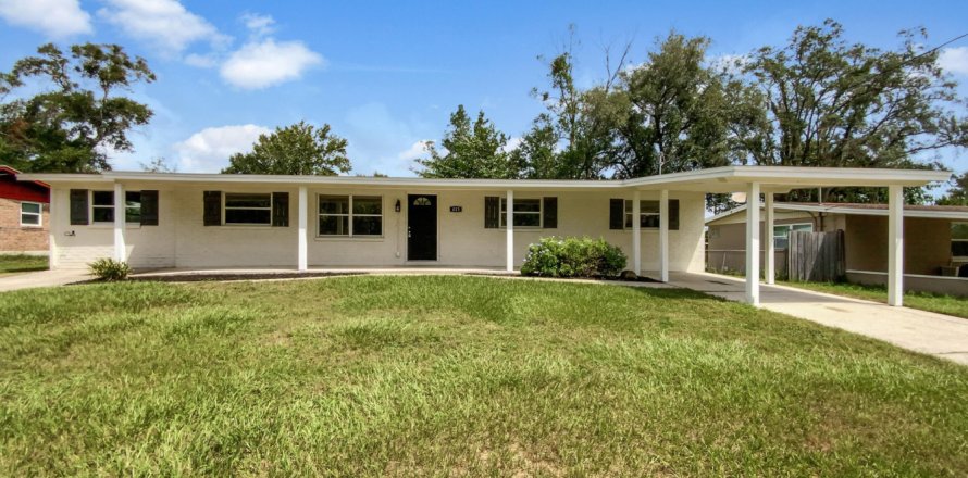 Casa en Orange Park, Florida 3 dormitorios, 157.75 m2 № 770709