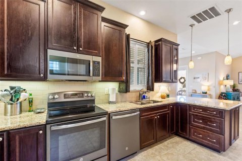 Casa en venta en Polk City, Florida, 1 dormitorio, 98.1 m2 № 2396639 - foto 13