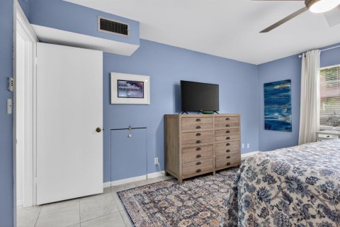 Condo in Coconut Creek, Florida, 2 bedrooms № 2183032 - photo 26