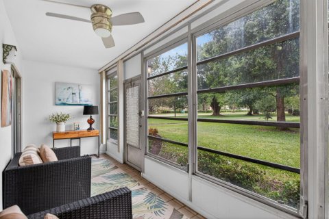Condo in Coconut Creek, Florida, 2 bedrooms № 2183032 - photo 16