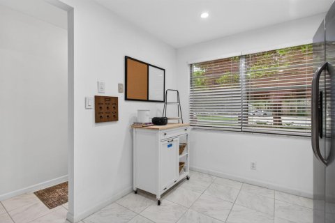 Condo in Coconut Creek, Florida, 2 bedrooms № 2183032 - photo 8