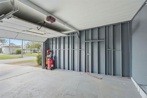Commercial property in Brooksville, Florida 59.46 sq.m. № 2104895 - photo 8