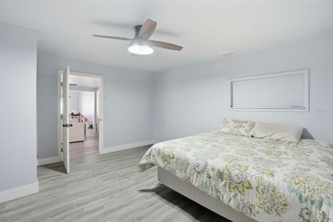 Commercial property in Brooksville, Florida 59.46 sq.m. № 2104895 - photo 23