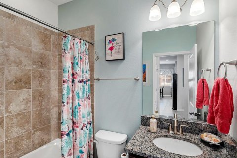Condo in Sarasota, Florida, 3 bedrooms  № 2403347 - photo 16