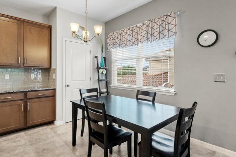 Condo in Sarasota, Florida, 3 bedrooms  № 2403347 - photo 9