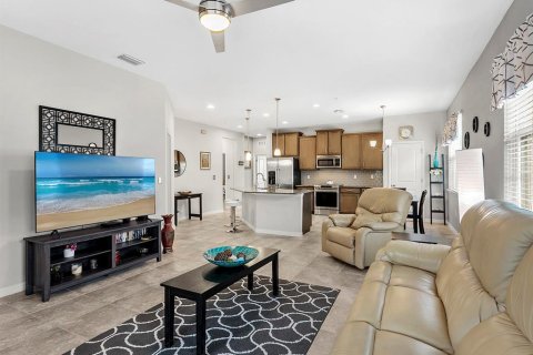 Condo in Sarasota, Florida, 3 bedrooms  № 2403347 - photo 4