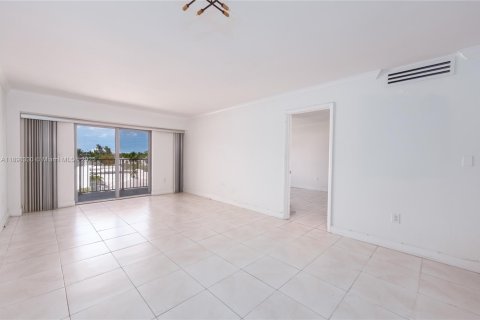 Copropriété à vendre à Miami Beach, Floride: 1 chambre, 73.21 m2 № 1950804 - photo 4