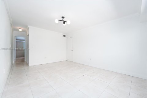 Copropriété à vendre à Miami Beach, Floride: 1 chambre, 73.21 m2 № 1950804 - photo 7